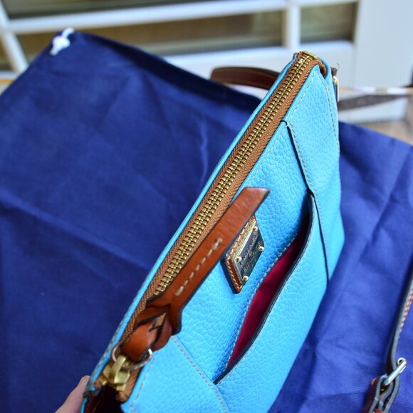 Dooney & Bourke crossbody purse - Picture 9 of 13
